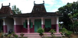 Roma Sékot Bângsal:  Rumah Peninggalan Petinggi